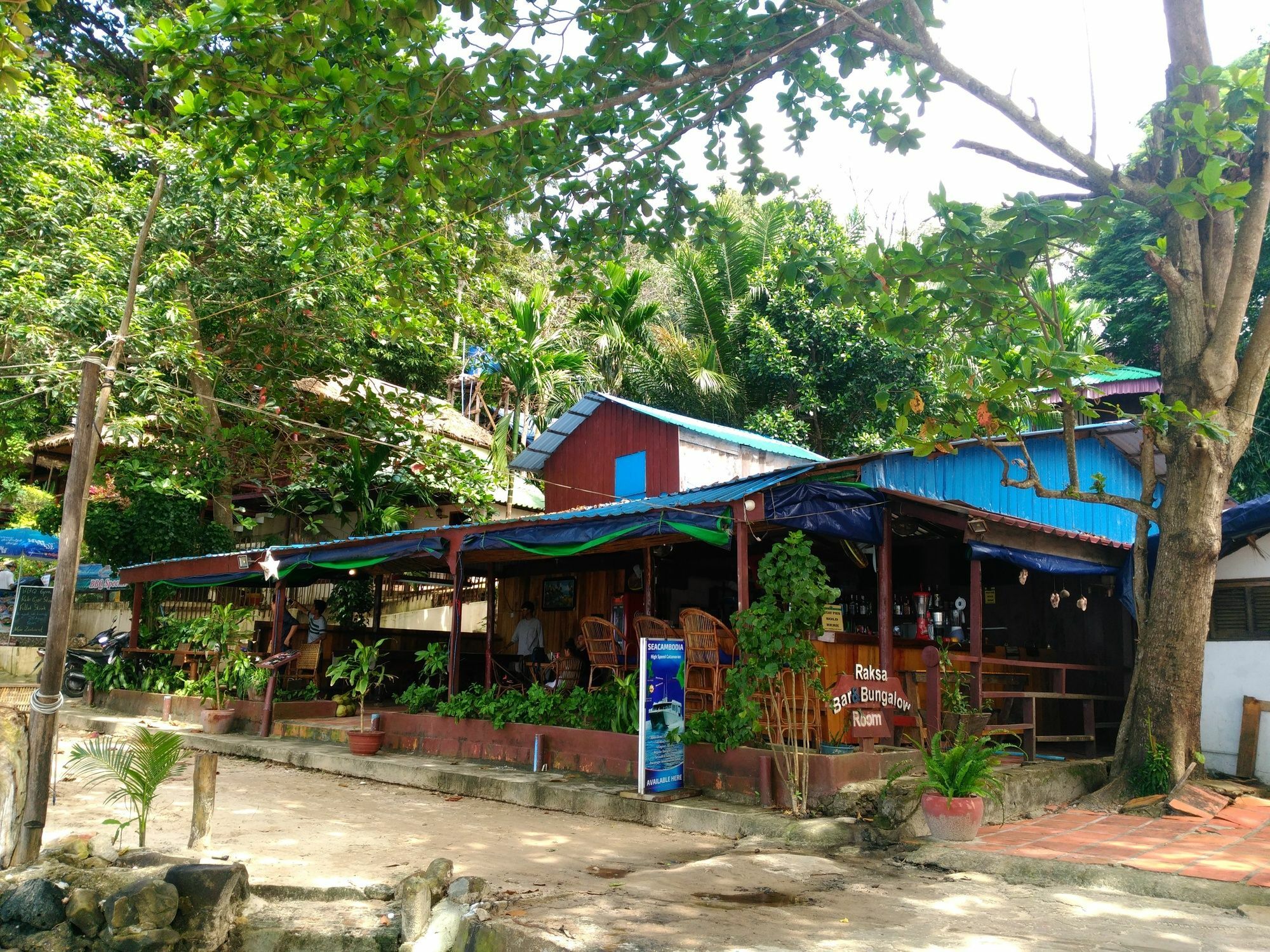 Raksa Bar & Bungalows Sihanoukville Exterior foto